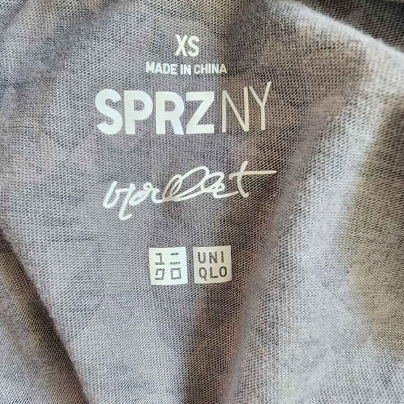 Uniqlo SPRZ NY MoMA Collection Graphic Tee in Gray Size XS - Picture 6 of 8